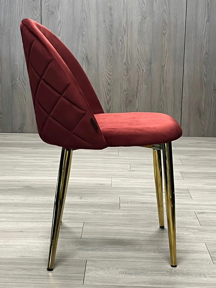 Lugano Glamour GLORIA minkšta bordo spalvos aksominė kėdė svetainei, virtuvei, valgomajam