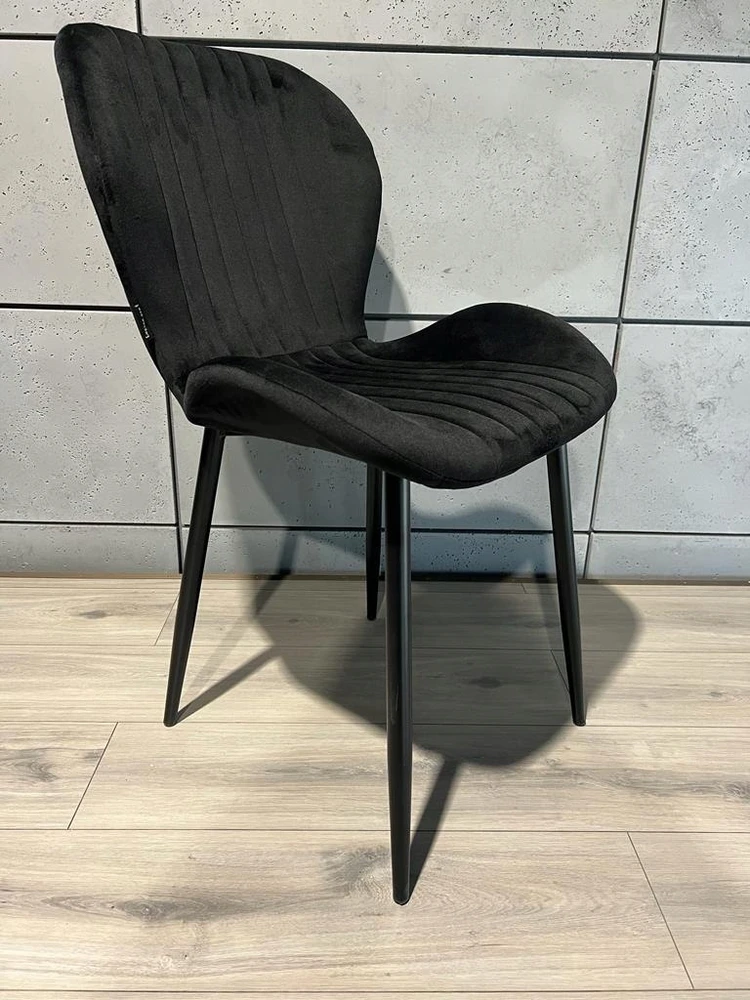 Lugano MONTI VELVET Juodas minkšta kėdė
