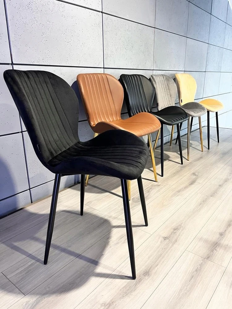Lugano MONTI VELVET Juodas minkšta kėdė