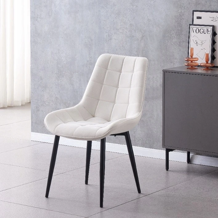 Luxury4Home Ecru veliūrinė dygsniuota MALMO minkšta kėdė