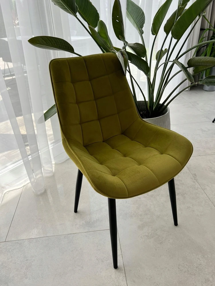 Luxury4Home Minkšta kėdė Olive Žalias Veliūrinė dygsniuota MALMO REAL FOTO
