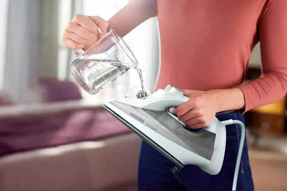 Philips 5000 Series Garų lygintuvas DST5010/10 2400 W galia 40 g/min nenutrūkstamas garas 160 g garo pripūtimas SteamGlide Plus