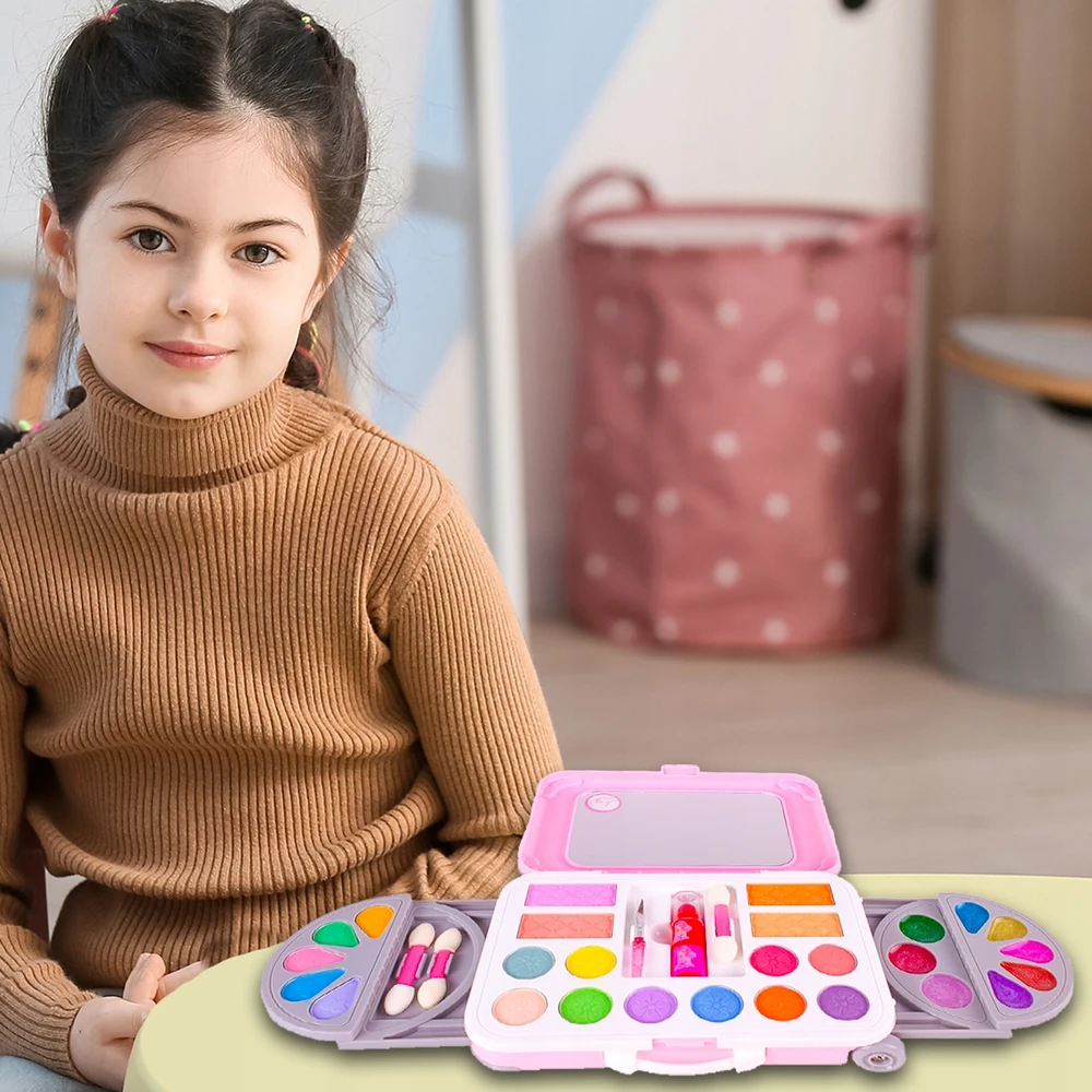 Malplay MAKIAŽO KOSMETIKOS RINKINYS LAGAMINAS