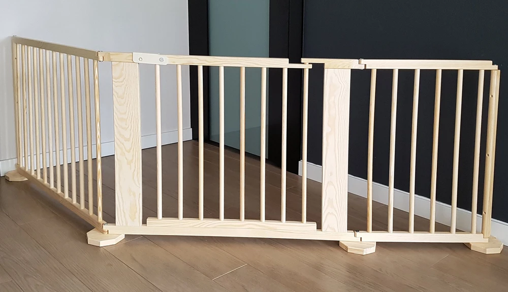 Maluchowelove APSAUGINĖ BAJERINĖ SAUGOS VARTAI ŽIDINO DURELĖMS + STOVIMAI IKI 275cm