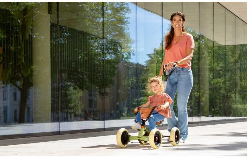 Mašinėlė vaikams BERG Buzzy Retro 2-in-1 Žalias