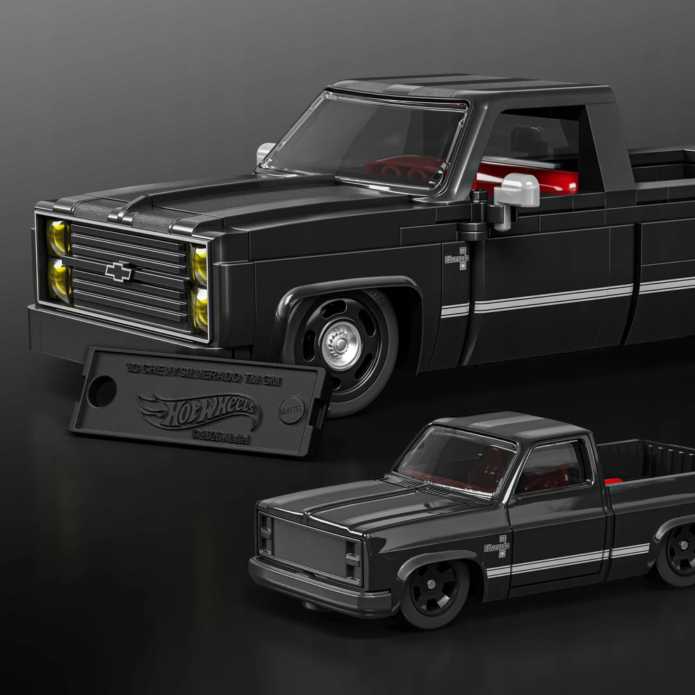 Hot Wheels klocki Mattel Brick Shop Hot Wheels Speed Series '83 Chevy Silverado 225 dalys (Pažeista pakuotė)