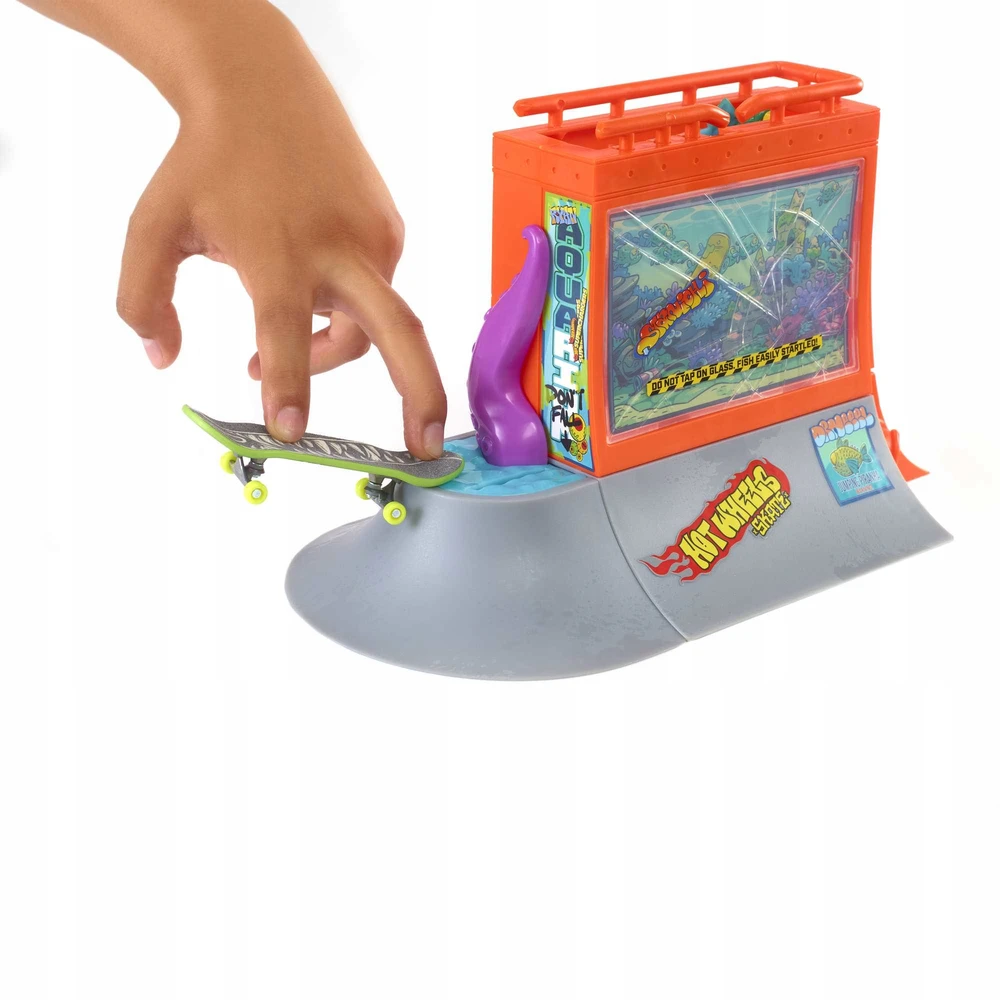 Mattel Hot Wheels Skate Skatepark + riedlentė HGT93