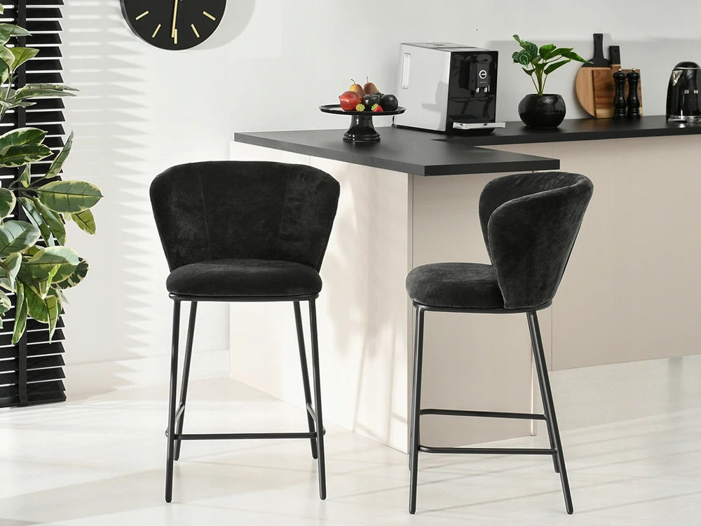 Mebel Partner ELEGANTAS BARO KABLIS VIRTUVĖS SALAI PATOGIAI NUGARĖS KUMAR Juodas