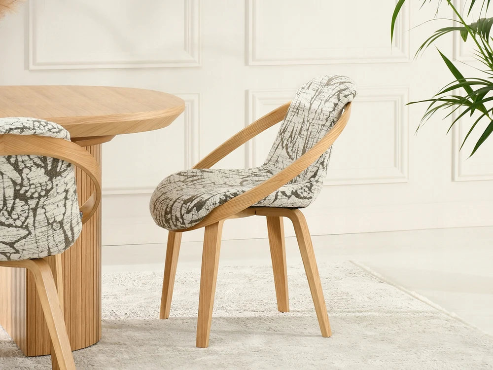 Mebel Partner MEDINĖS MINŠTUOTOS KĖDĖS SU LAPŲ EFEKTO KREMINIO PILKA LAGOS ĄŽUOLO KOJA