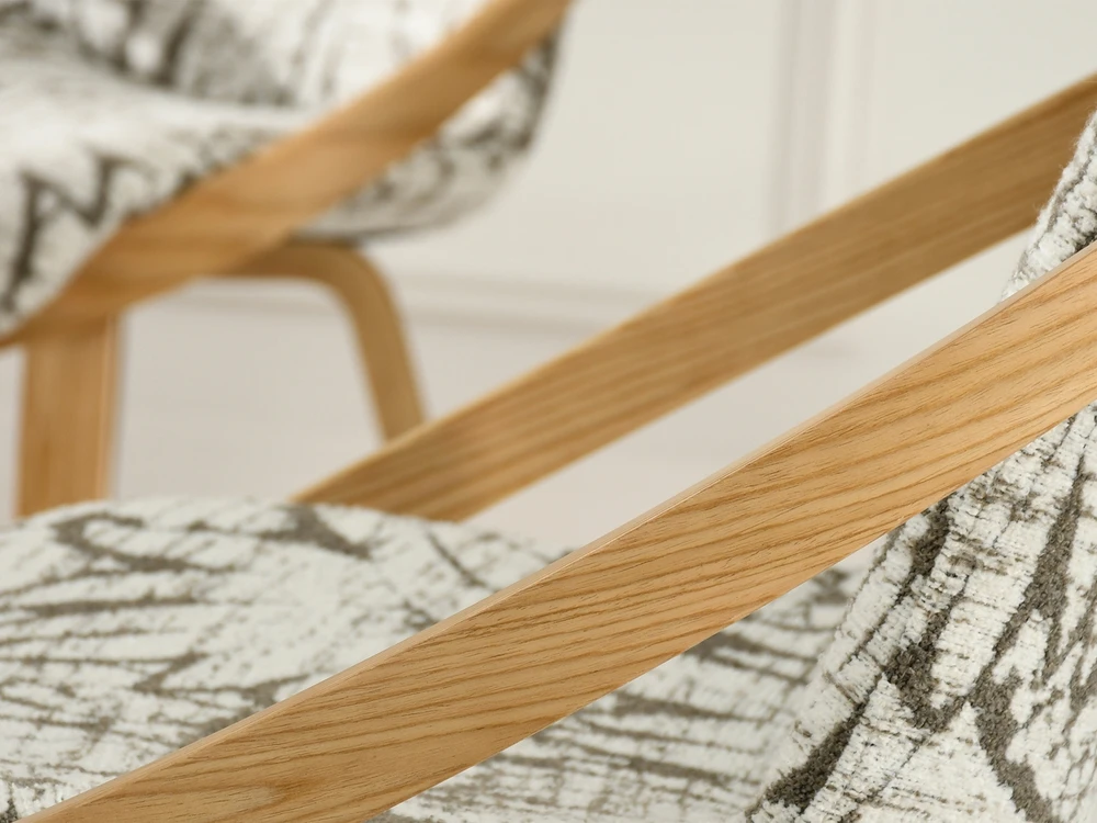Mebel Partner MEDINĖS MINŠTUOTOS KĖDĖS SU LAPŲ EFEKTO KREMINIO PILKA LAGOS ĄŽUOLO KOJA
