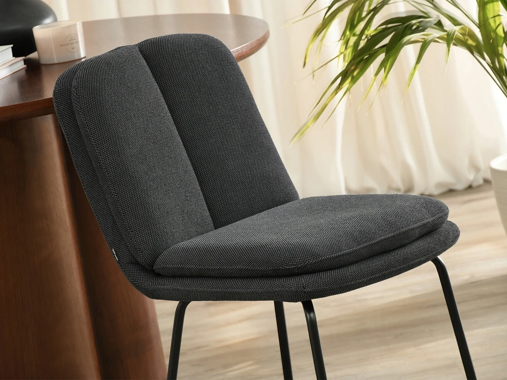 Mebel Partner MINIMALISTINĖ KĖDĖ BE PORANKŲ MINKŠTAS GRAFITAS JAMAL JUODOS KOJOS