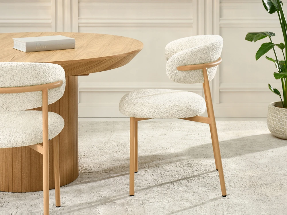 Mebel Partner MINIMALISTINĖ VIRTUVĖS KĖDĖ BOUCLE CREAM IZOLDA METAL LEGS Ąžuolas
