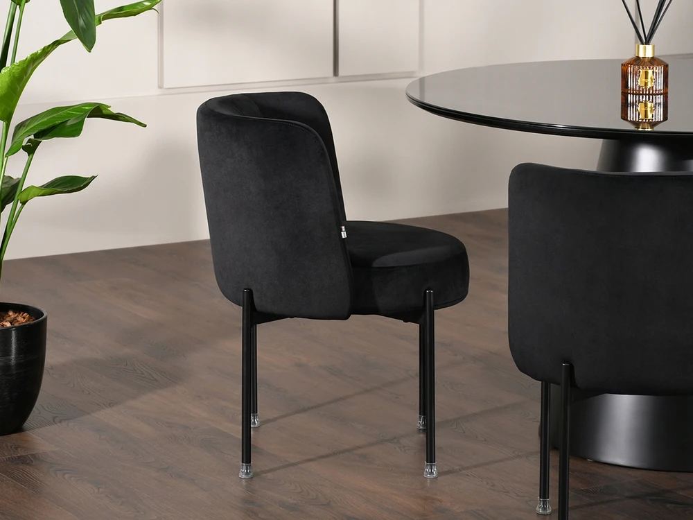 Mebel Partner MODERNI CHARLOT Juodas VELIURINĖ KĖDĖ SU KIBIŠIU VALGOMUI