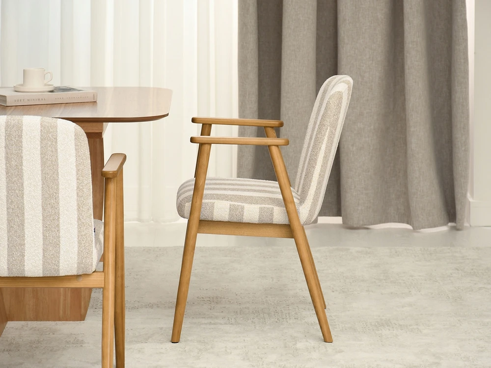Mebel Partner MODERNI DRYŽOTA KĖDĖ SU Ąžuolo porankiais LOFOT CREAM BEIGE
