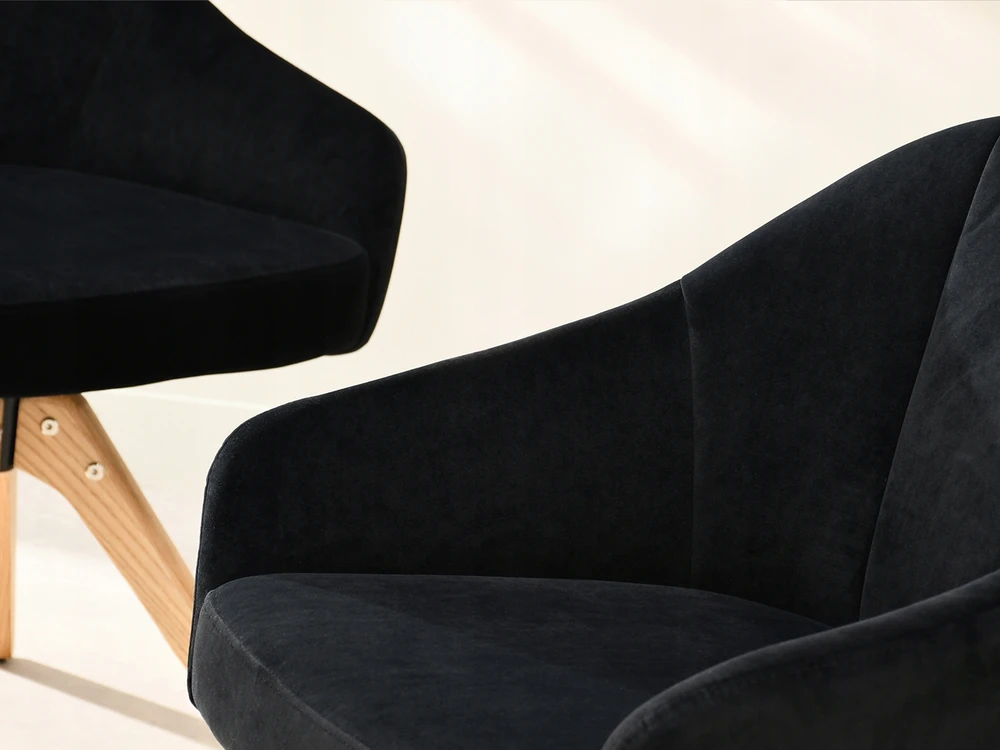 Mebel Partner MODERNI SUKIAMOJI KĖDĖ SVETAINEI, VELURAS DAFNE, Juodas, Ąžuolo pagrindas