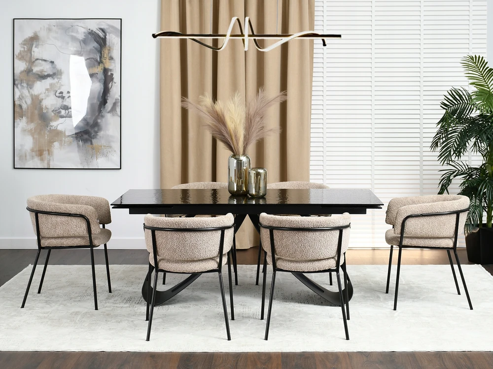 Mebel Partner PATOGI SORIN BOUCLE BEIGE KŪDINĖ KĖDĖ ANT JUODO VALGAMOJO PAGRINDO