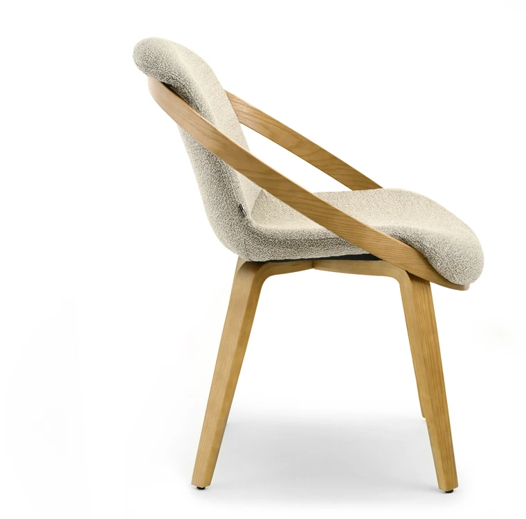 Mebel Partner STILINGA KĖDĖ SU DEKORATYVIU Ratlankiu, LENKTA MEDIENA LAGOS BOUCLE BEIGE Ąžuolas