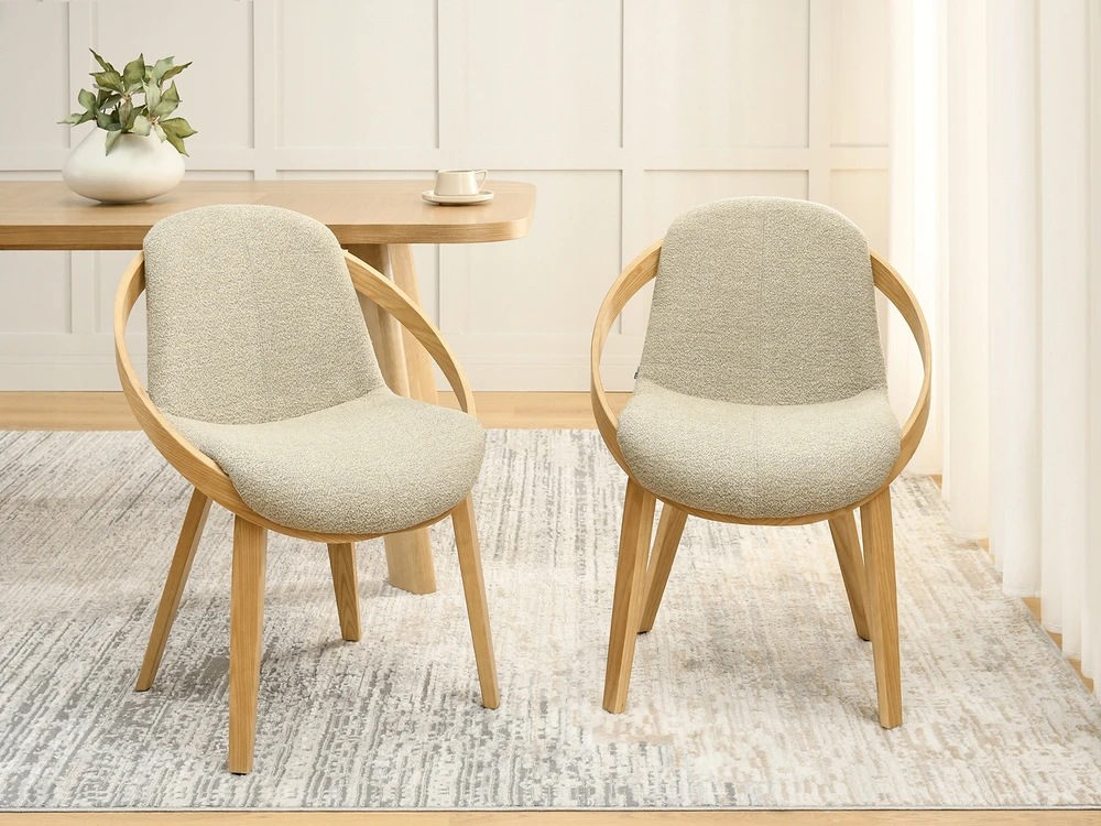 Mebel Partner STILINGA KĖDĖ SU DEKORATYVIU Ratlankiu, LENKTA MEDIENA LAGOS BOUCLE BEIGE Ąžuolas