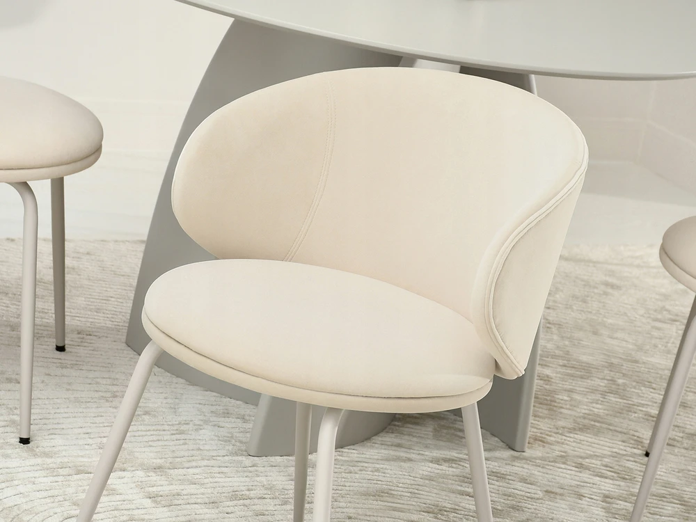 Mebel Partner STILINGAS VELVETINĖS SVETAINES KĖDĖS, CINDY, KREMINIS, PILKAS PAGRINDAS