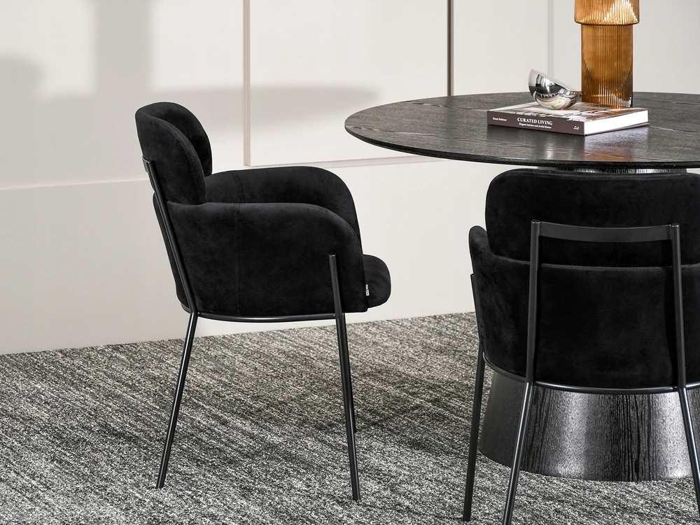 Mebel Partner VELIURINĖ KĖDĖ SU porankiais SVETAINEI BIAGIO Juodas