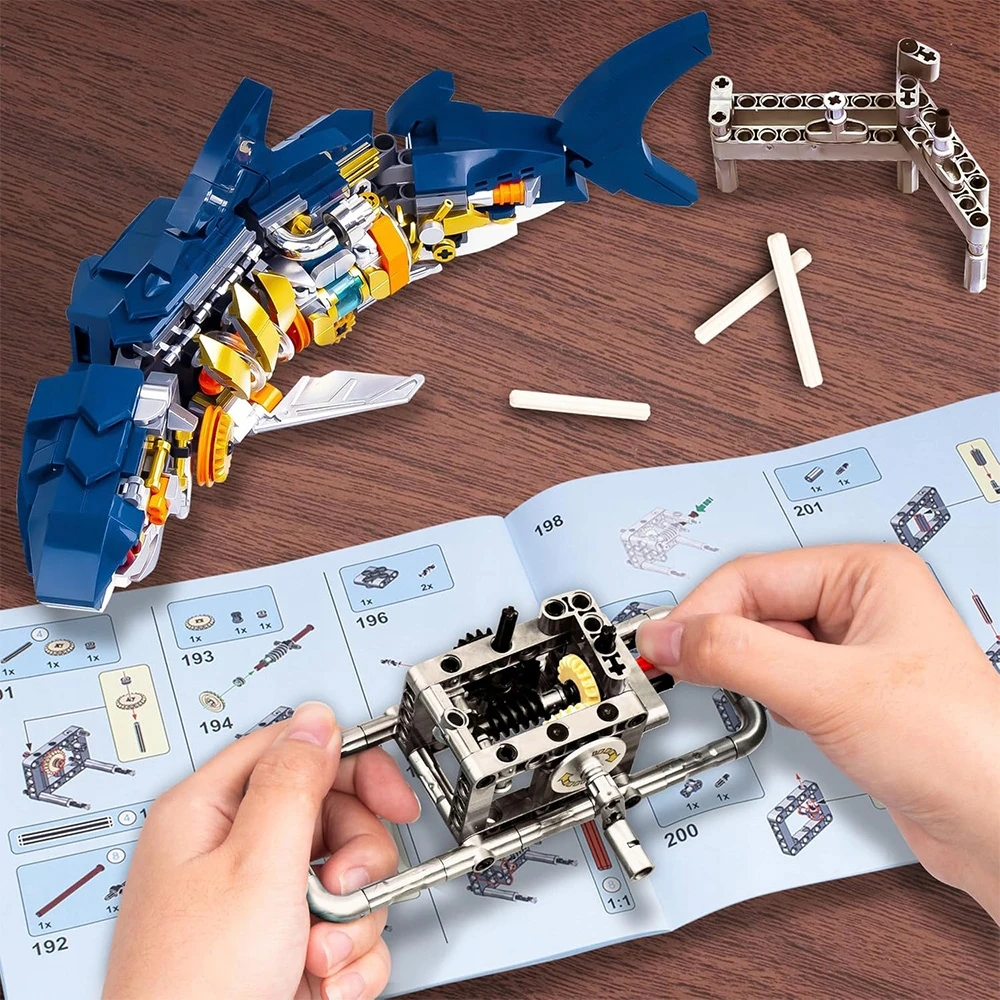 Mechaninis ryklys 687 vnt. TECHNIC statybinių blokelių komplektas su LED