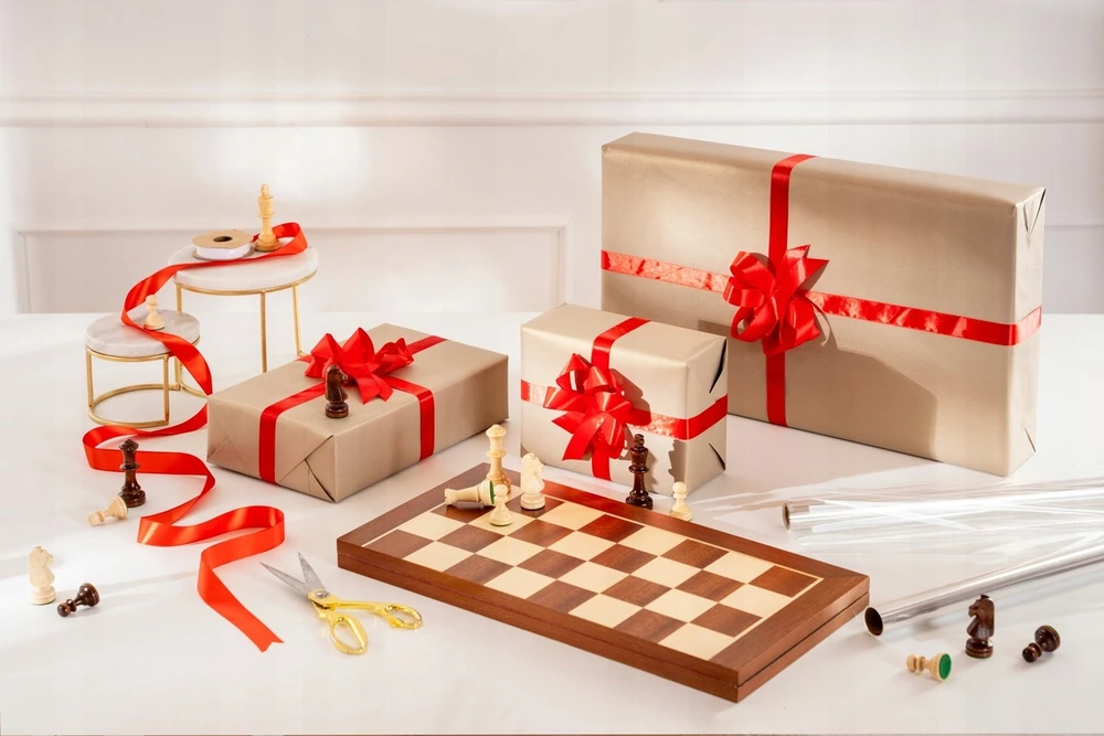 Provechess Medinis mokyklinis komplektas 28×28 cm | Šachmatai + šaškės + nardai
