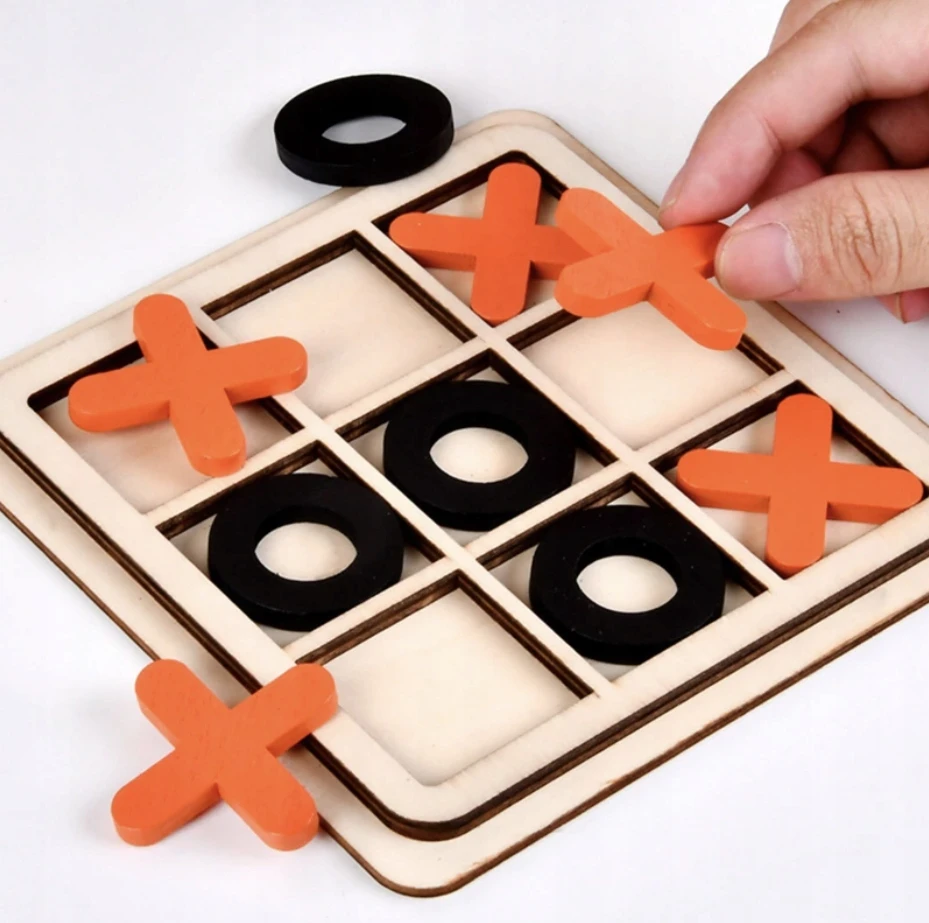 MEDINIS TIC-TAC-TOE ŽAIDIMAS VAIKAMS LOGINIS KULTO ŽAIDIMAS