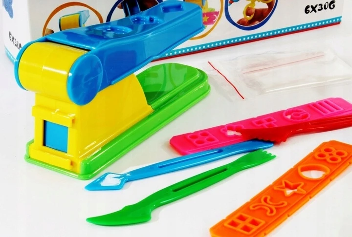 Mega Creative Play tešlos žaislas su Color Dough Squeezer