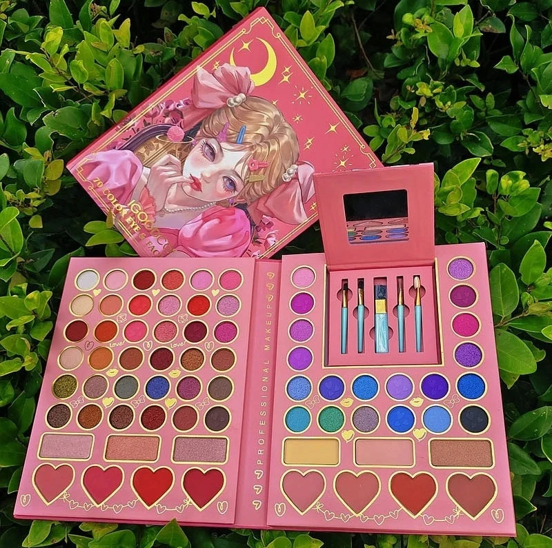 MEGA MAKIAŽO PALETĖ GLITTER GLITTER 70 VIENETLIŲ BRONZINĖS BIZDESIO