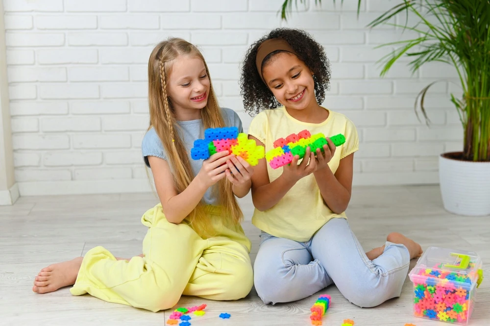 Meli Neon Basic 1200 dalių edukaciniai konstruktoriaus kaladėlės vaikams nuo 3 metų, neoninės spalvos