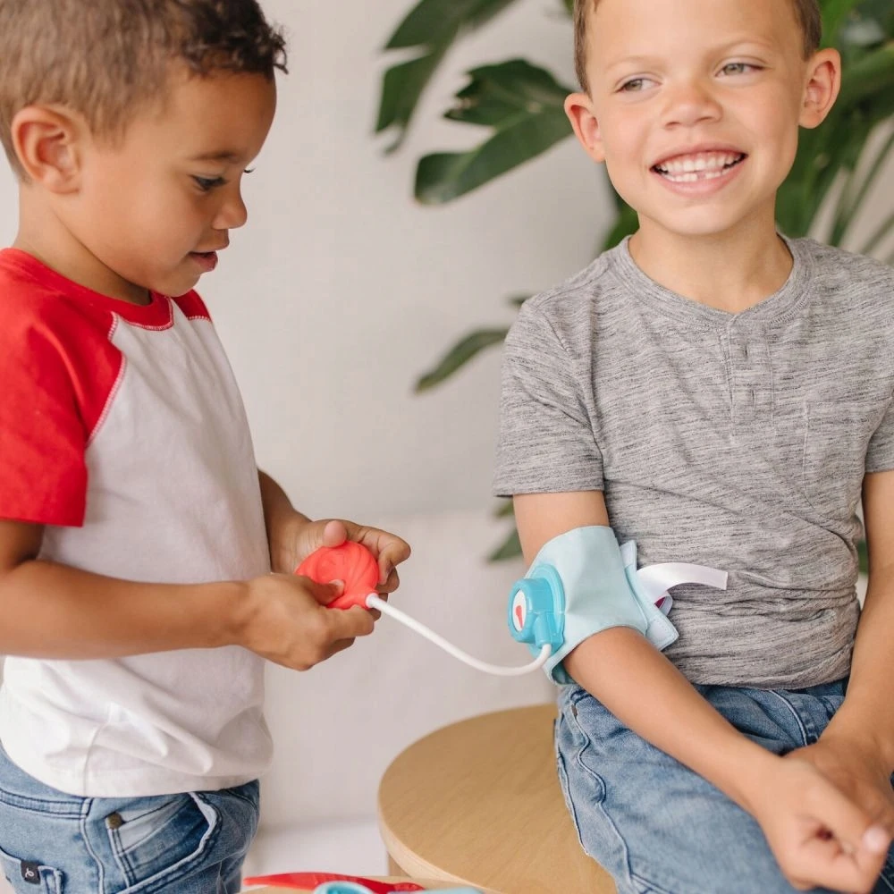 Melissa & Doug Mažojo gydytojo rinkinys su priedais