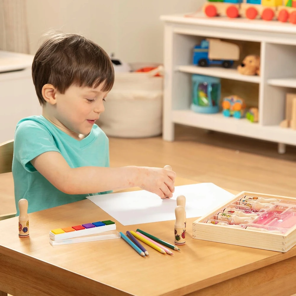 Melissa & Doug MEDINIAI ANTspaudai ANTspaudai 10 DIZAINŲ RAŠALAI IR CENCILIAI MELISSA IR DOUG