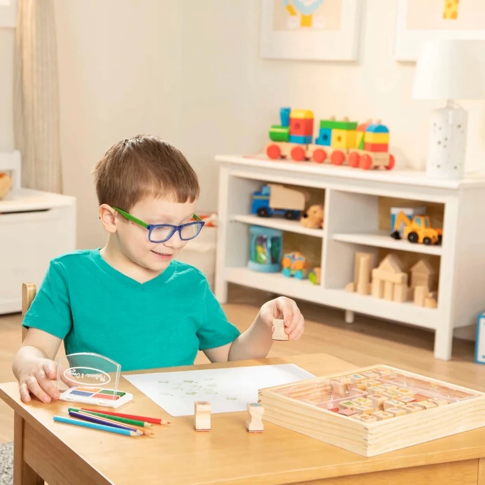 Melissa & Doug Rinkinys Mediniai antspaudai + Kreidelės Antspaudai 26 dizaino MelissaDoug rašalai