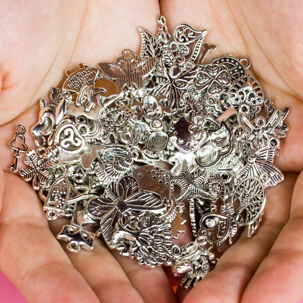 Metaliniai pakabukai 100 vienetų apyrankių pakabukų rinkinys