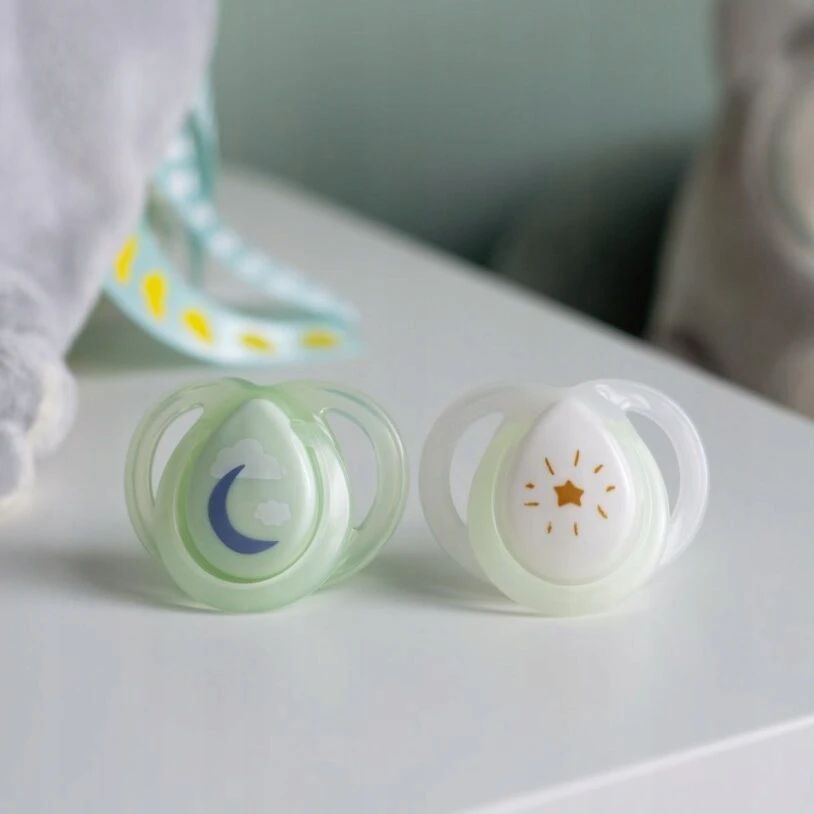 TOMMEE TIPPEE TTP43338095 čiulptukai NIGHT TIME 0-6m mix 2pack