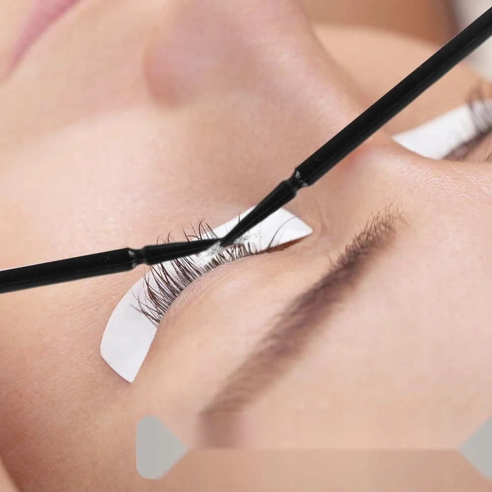 MIKRO ŠEPEČIAI 10 CM JUODI VIENkartiniai APLIKTAI 200 VIENETŲ BLAKSTINIS MAKIAŽAS