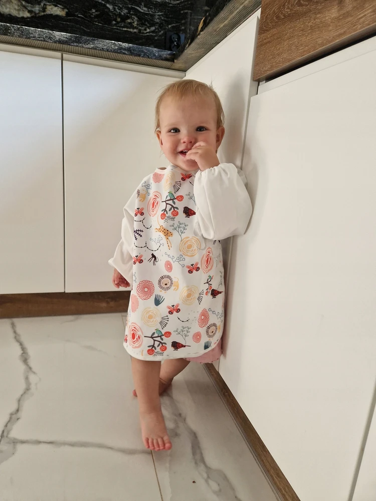 Milababy Seilinukas BLW, vandeniui atsparus prijuostė su kišenėle, ECRI seilinukas
