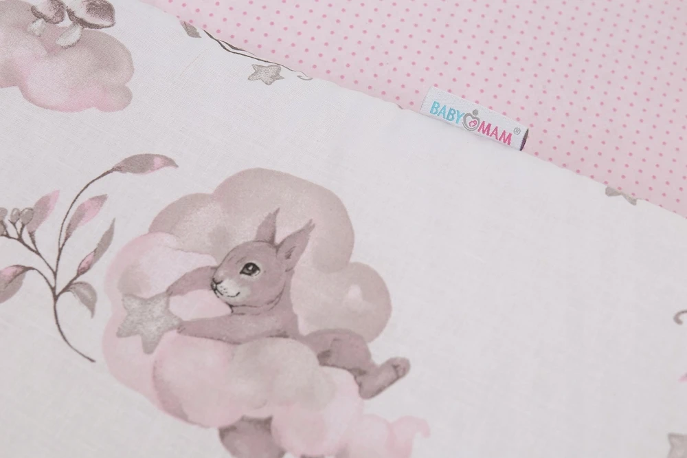 Minkšta kūdikio lovytės apsauga Babymam, 180x30 cm, Balta/Rožinė