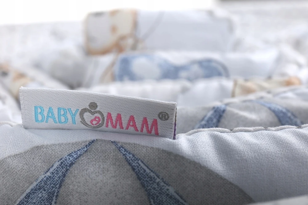 Minkšta kūdikio lovytės apsauga Babymam Balionai, 180x30 cm, mėlyna