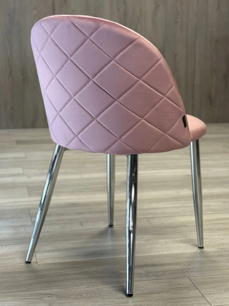 MINŠTA KĖDĖ LUGANO| Rožinis aksomas| Chromuotos modernios kojos