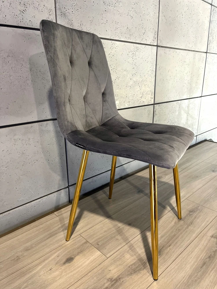 MINŠTA KĖDĖ LUGANO Tamsiai pilka aksominė Auksinės modernios kojos