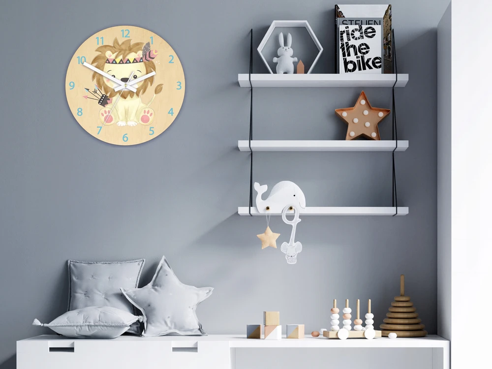 Modernclock Lew sieninis laikrodis vaikų kambariui modern LewIndianin