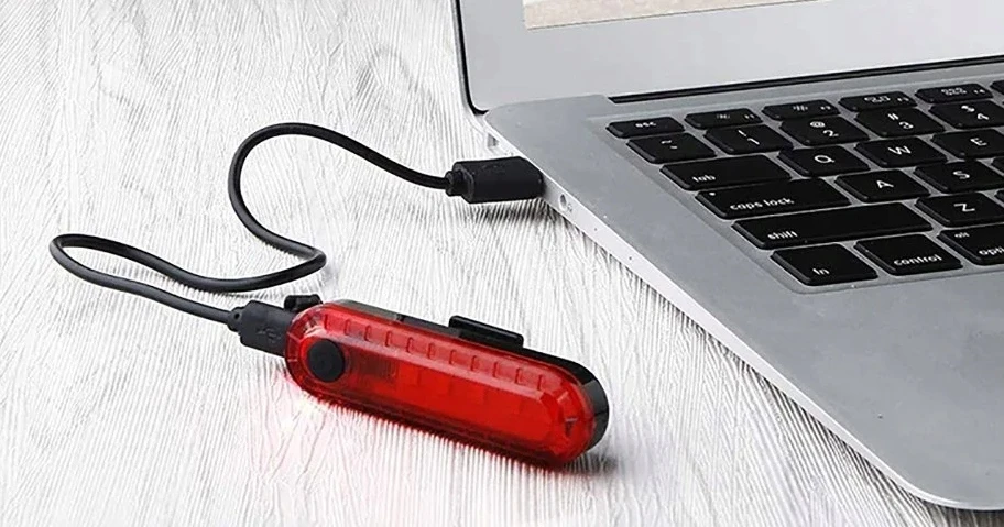 Montis galinis dviračio LED žibintas MT108