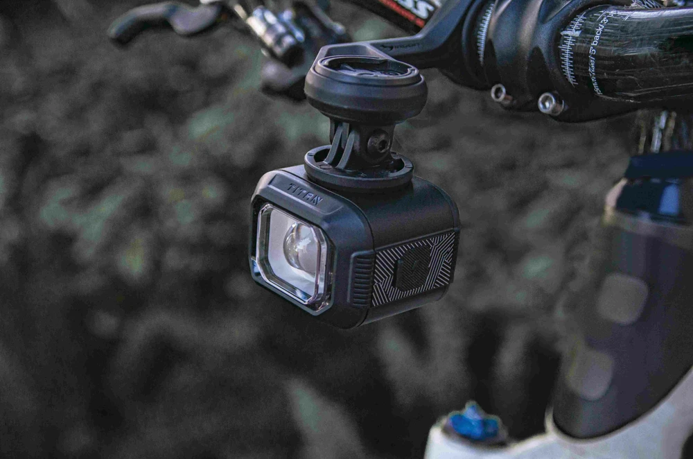 Moon Galingas mėnulis TITAN MAX dviračio žibintas 1700 lm USB armijos žalias