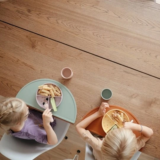 „Mushie“ silikoninė padalinta lėkštė vaikams, švelni alyvinė