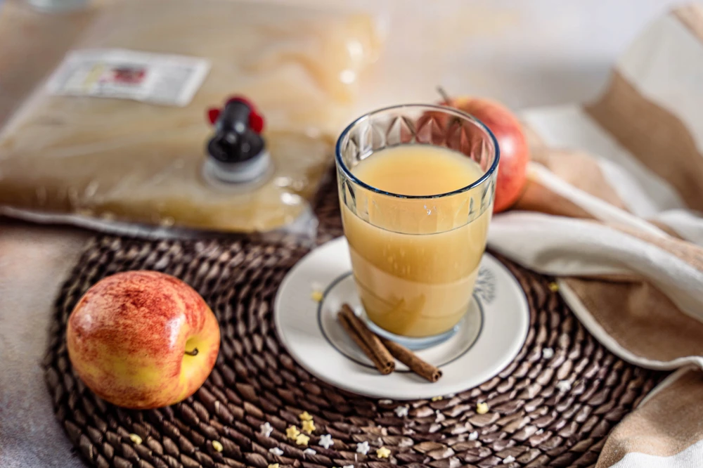 NATŪRALIOS SPAUSTOS OBUOLIŲ CINAMONO SULTYS 3 VAIKAMS