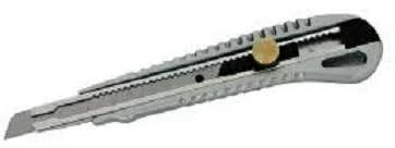 "Proline" 9 mm peilis metaliniu korpusu ir prisukamu užraktu.