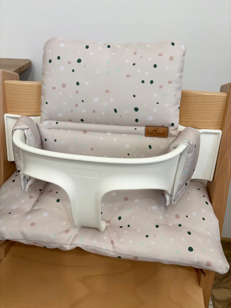 Neperšlampamos pagalvėlės Stokke Tripp Trapp 2in1, smėlio spalvos taškeliai
