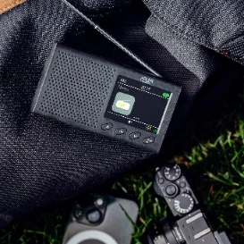 Kelioninė radija ADLER AD-1198 su laikrodžiu ir Bluetooth