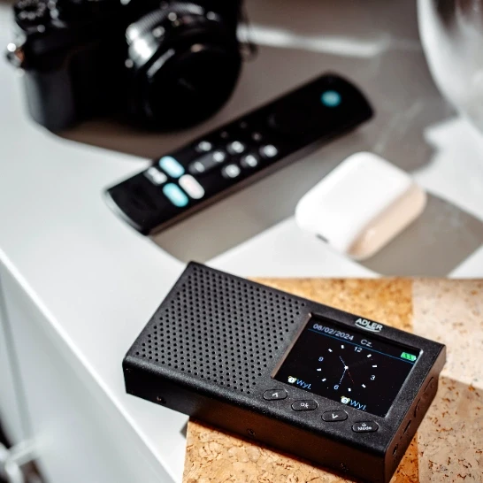 Kelioninė radija ADLER AD-1198 su laikrodžiu ir Bluetooth